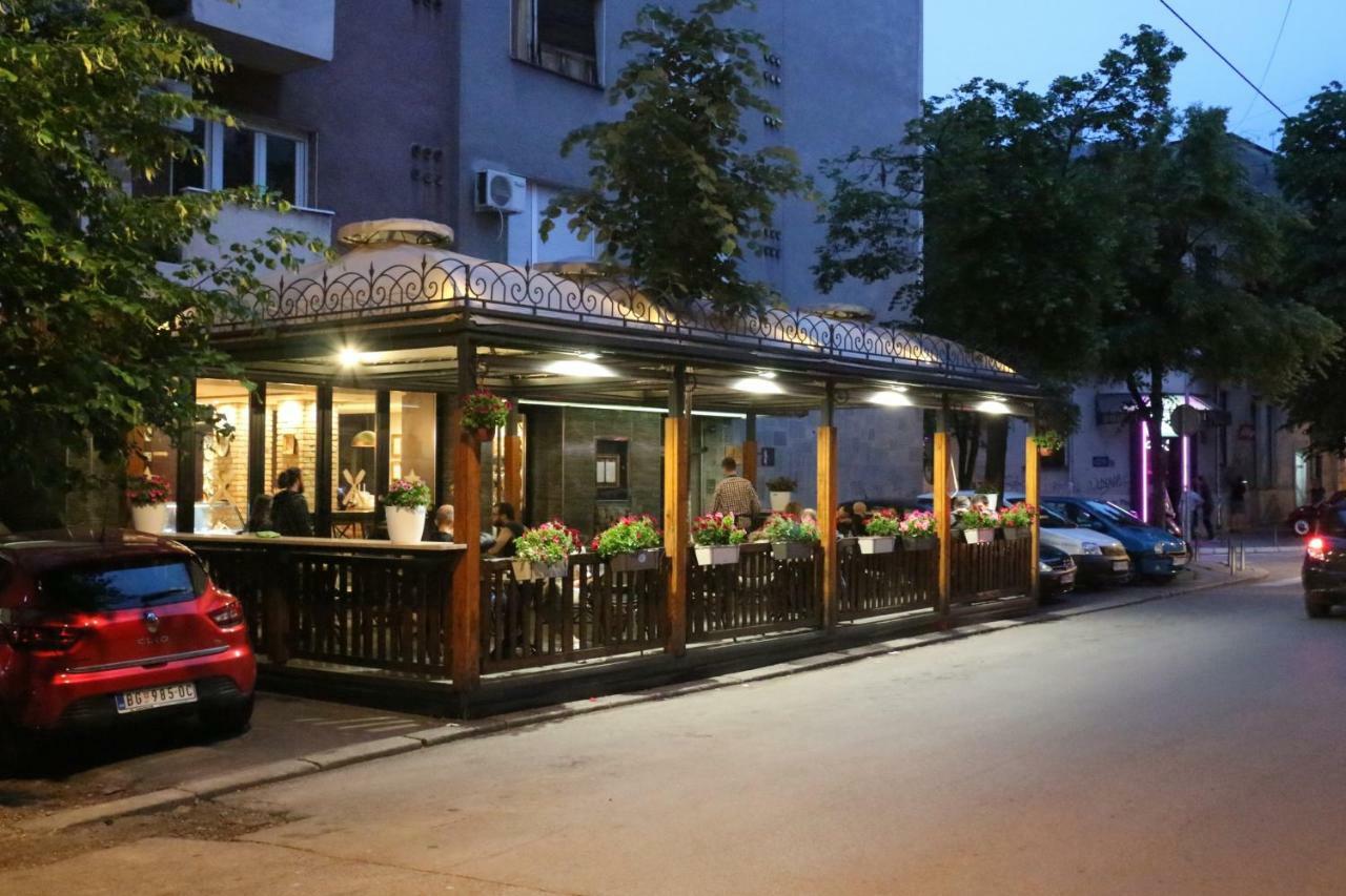 Atelier 22 Lägenhet Belgrad Exteriör bild