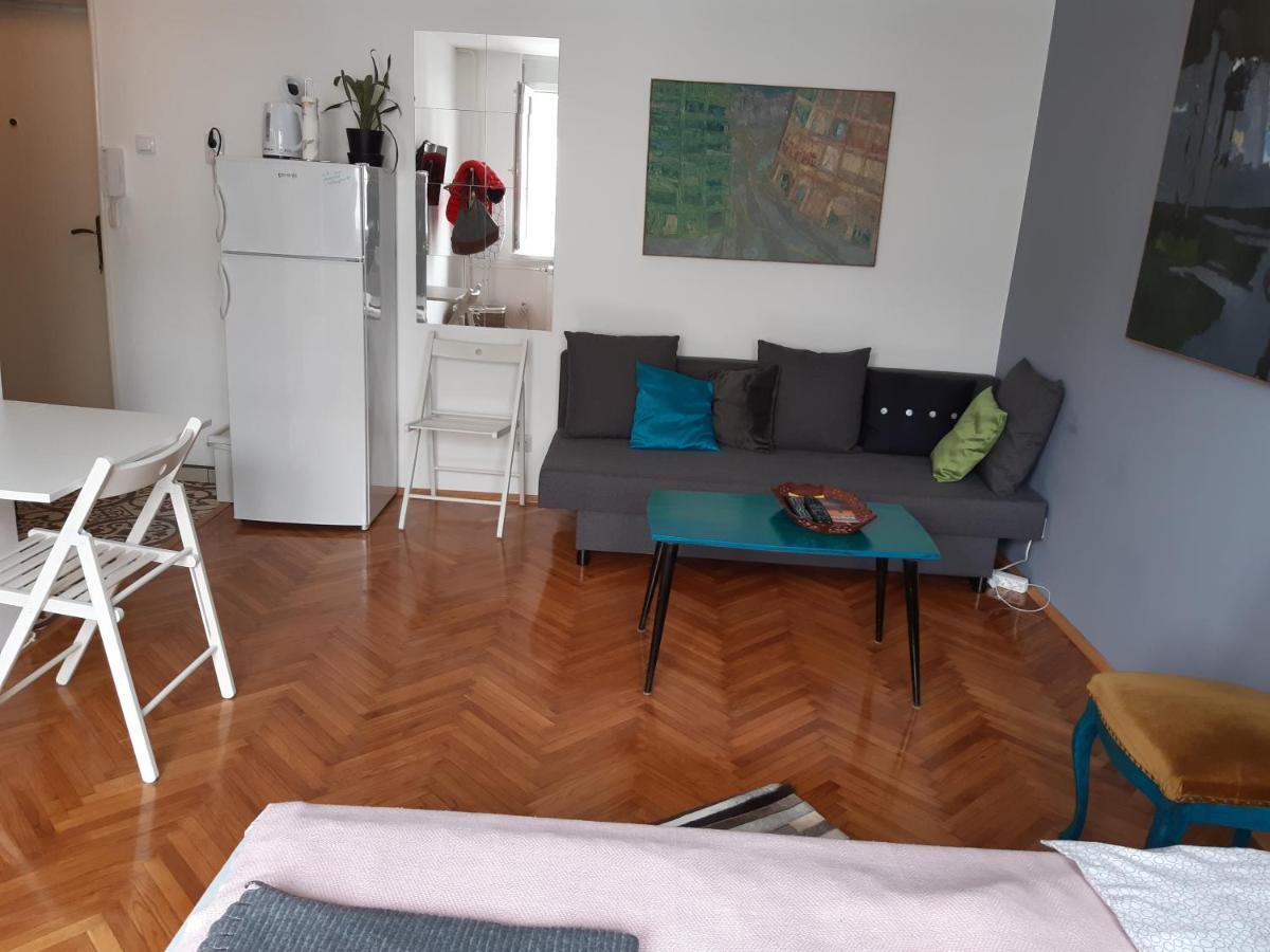 Atelier 22 Lägenhet Belgrad Exteriör bild